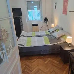 apt-andi-center.szeged-hotels.com/