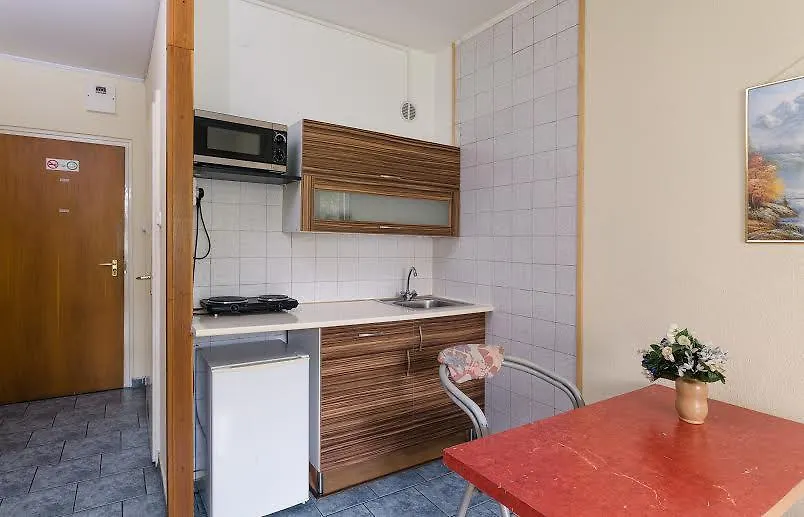 Young Center Budapest Apartment